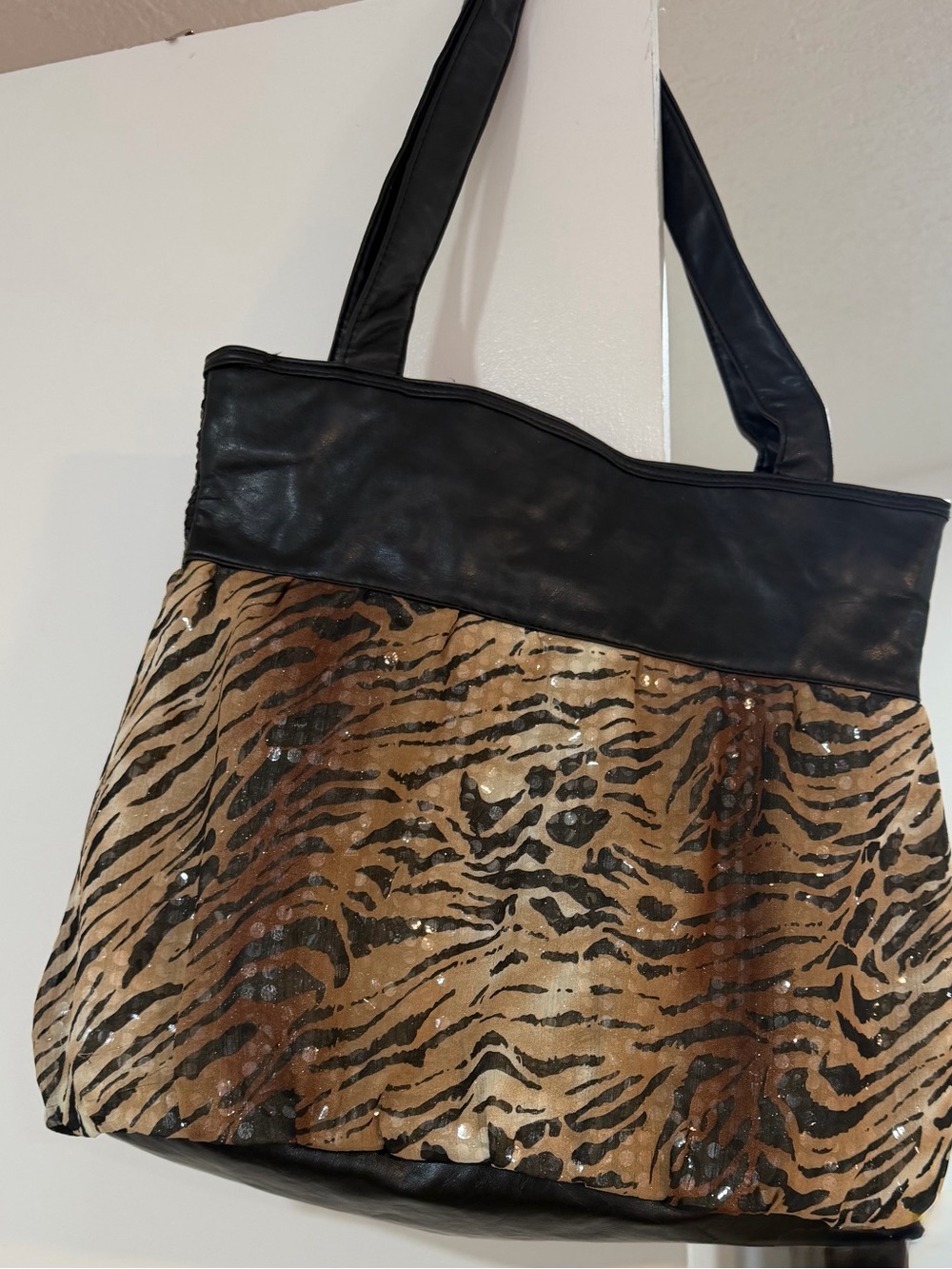 Black and Tan Sequin Women's Bag
